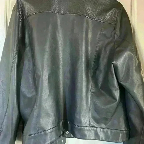 Women’s black faux leather moto jacket, size 1X - Picture 5 of 7